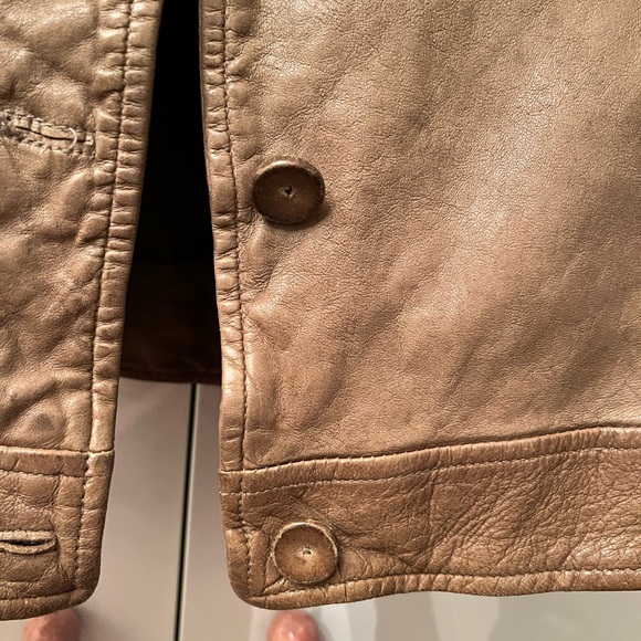 GAP Edition Distressed Leather Vest size XL. - Picture 5 of 5